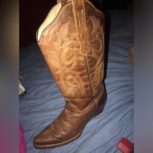 Corral boots